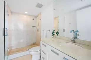 17201 Collins Ave, Sunny Isles Beach, FL 33160 - Photo 31