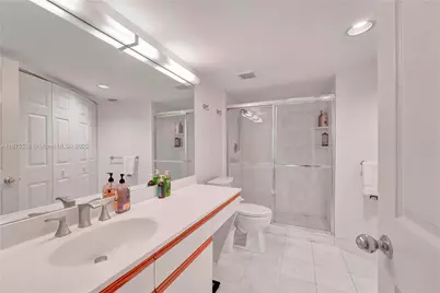 3500 Mystic Pointe Dr #3302, Aventura, FL 33180 - Photo 27