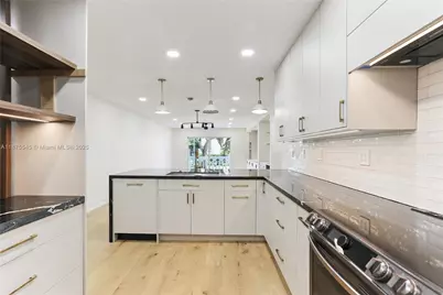 100 Edgewater Dr #142, Coral Gables, FL 33133 - Photo 3