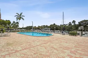 100 Edgewater Dr, Coral Gables, FL 33133 - Photo 17