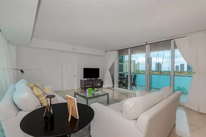3370 Hidden Bay Dr #906, Aventura, FL 33180 - Photo 3