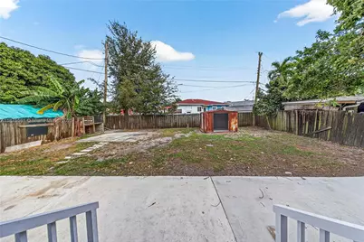 9125 NW 33rd Ct Rd, Miami, FL 33147 - Photo 37