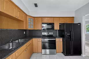 9125 NW 33rd Ct Rd, Miami, FL 33147 - Photo 15