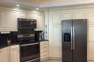 257 Barefoot Beach Blvd, Other City - In The State Of Florida, FL 34134 - Photo 19