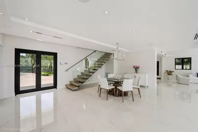 1001 N Venetian Dr, Miami, FL 33139 - Photo 13