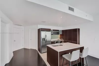 1900 N Bayshore Dr #3207, Miami, FL 33132 - Photo 9