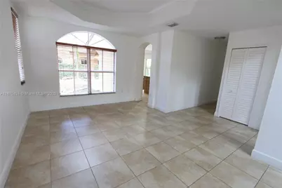 15449 SW 31 Ln, Miami, FL 33185 - Photo 3