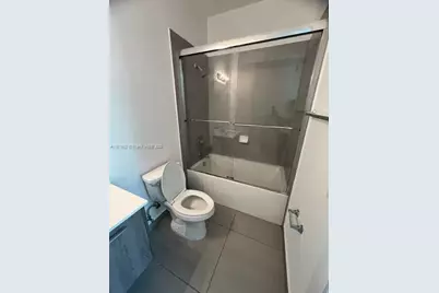 440 NE 35th Ct #6, Oakland Park, FL 33334 - Photo 13