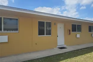 26 SE 3rd Terrace, Dania Beach, FL 33004 - Photo 3