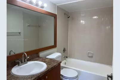 8180 Geneva Ct #326, Doral, FL 33166 - Photo 11