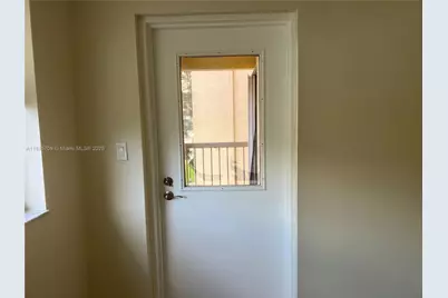 8180 Geneva Ct #326, Doral, FL 33166 - Photo 13