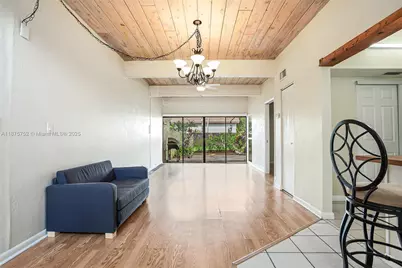 8811 Gatehouse Rd #8, Plantation, FL 33324 - Photo 5