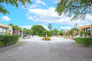 8811 Gatehouse Rd, Plantation, FL 33324 - Photo 31