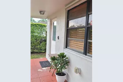 853 SW 3rd St, Florida City, FL 33034 - Photo 3