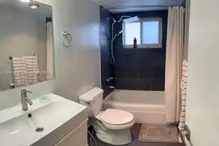 4000 NE 170th St, North Miami Beach, FL 33160 - Photo 13