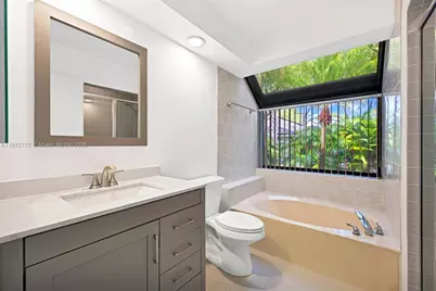 200 NW 97th Ave, Plantation, FL 33324 - Photo 19