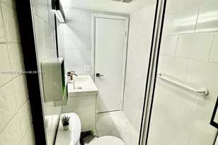 1001 Three Islands Boulevard, Hallandale Beach, FL 33009 - Photo 31