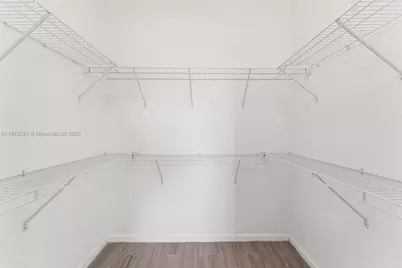 10582 W 33rd Ln, Hialeah, FL 33018 - Photo 11