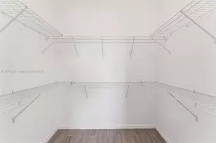 10582 W 33rd Ln, Hialeah, FL 33018 - Photo 11