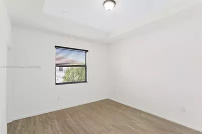 10582 W 33rd Ln, Hialeah, FL 33018 - Photo 21