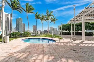 601 NE 36th St, Miami, FL 33137 - Photo 61