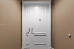 848 Brickell Key Dr, Miami, FL 33131 - Photo 21