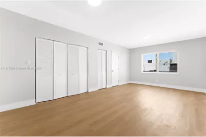 2722 NW 4th St, Miami, FL 33125 - Photo 9