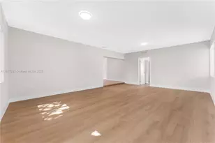 2722 NW 4th St, Miami, FL 33125 - Photo 11