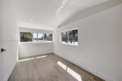 843 SW 20th St, Fort Lauderdale, FL 33315 - Photo 17