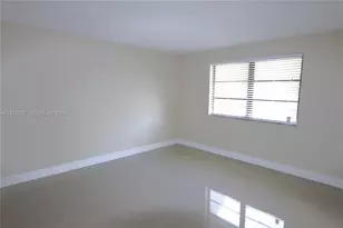 2720 S Oakland Forest Dr, Oakland Park, FL 33309 - Photo 13