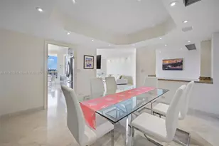 20191 E Country Club Dr, Aventura, FL 33180 - Photo 5