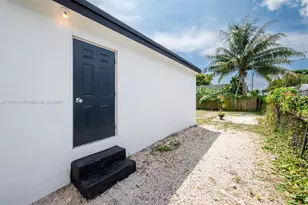 1852 NW 83rd St, Miami, FL 33147 - Photo 29