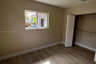 550 NE 174th St, North Miami Beach, FL 33162 - Photo 31