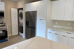 550 NE 174th St, North Miami Beach, FL 33162 - Photo 7