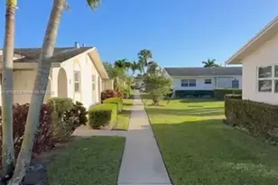 2622 E Emory Dr, West Palm Beach, FL 33415 - Photo 3