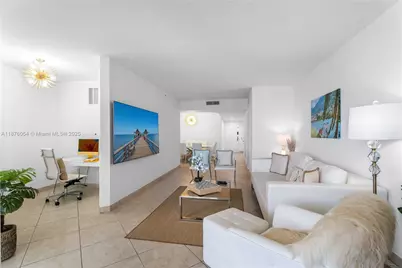 4779 Collins Ave #1008, Miami Beach, FL 33140 - Photo 17