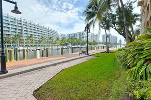 3001 NE 185th St, Aventura, FL 33180 - Photo 43