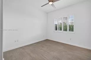 17606 SW 149th Pl, Miami, FL 33187 - Photo 21