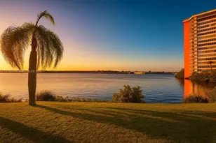 1175 NE Miami Gardens Dr, Miami, FL 33179 - Photo 15