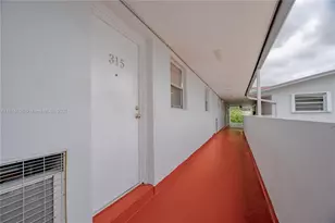 120 Royal Palm Rd, Hialeah Gardens, FL 33016 - Photo 13