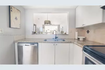 3020 NE 32nd Ave #716, Fort Lauderdale, FL 33308 - Photo 3