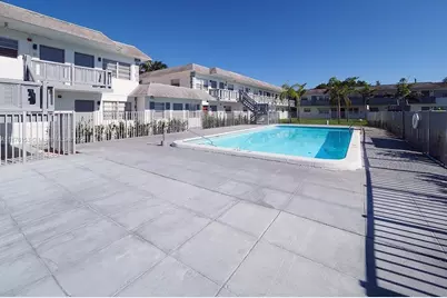 4000 NE 10th Ave #16, Oakland Park, FL 33334 - Photo 3