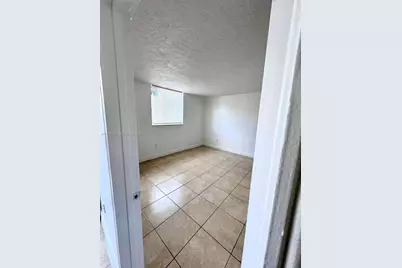 10090 NW 80th Ct #1329, Hialeah Gardens, FL 33016 - Photo 11