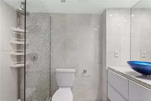 1500 Bay Rd, Miami Beach, FL 33139 - Photo 13