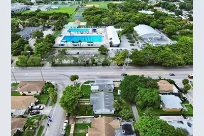 1195 NW 48th St, Miami, FL 33127 - Photo 17