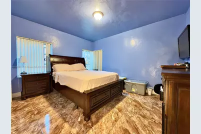 1195 NW 48th St, Miami, FL 33127 - Photo 9