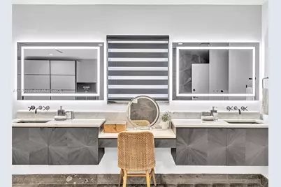 840 S Southlake Dr, Hollywood, FL 33019 - Photo 25