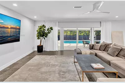 840 S Southlake Dr, Hollywood, FL 33019 - Photo 17