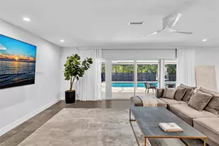 840 S Southlake Dr, Hollywood, FL 33019 - Photo 17