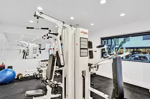 1595 NE 135th St, North Miami, FL 33161 - Photo 21